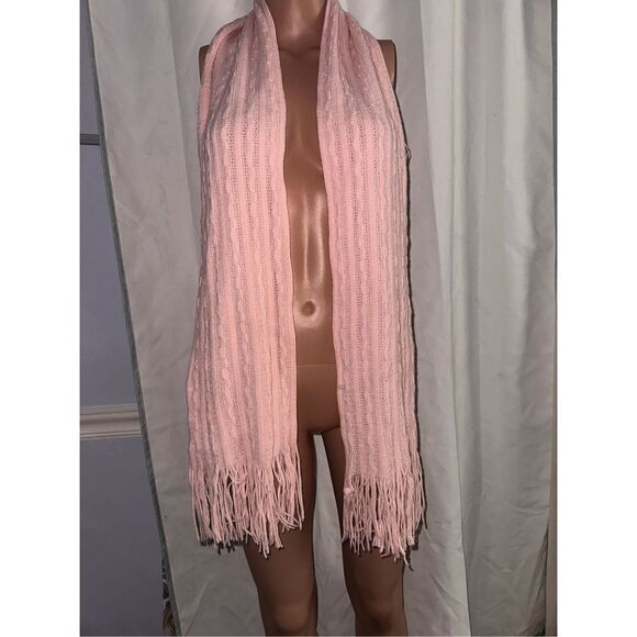 NEW WITH TAGS NEW YORK & COMPANY ONE SIZE PINK SCARF - Picture 2 of 3
